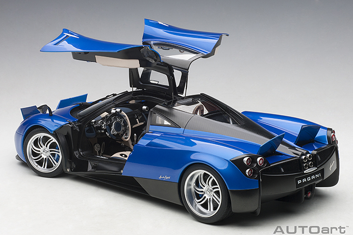 1/12 PAGANI HUAYRA (METALLIC BLUE/SILVER WHEELS)