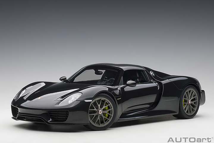 1/12 PORSCHE 918 SPYDER WEISSACH PACKAGE (BASALTSCHWARZMETALLIC/BLACK METALLIC)