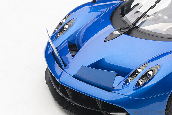 1/12 PAGANI HUAYRA (METALLIC BLUE/SILVER WHEELS)