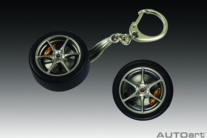 40357 NISSAN SKYLINE R34 GTR WHEEL KEYCHAIN