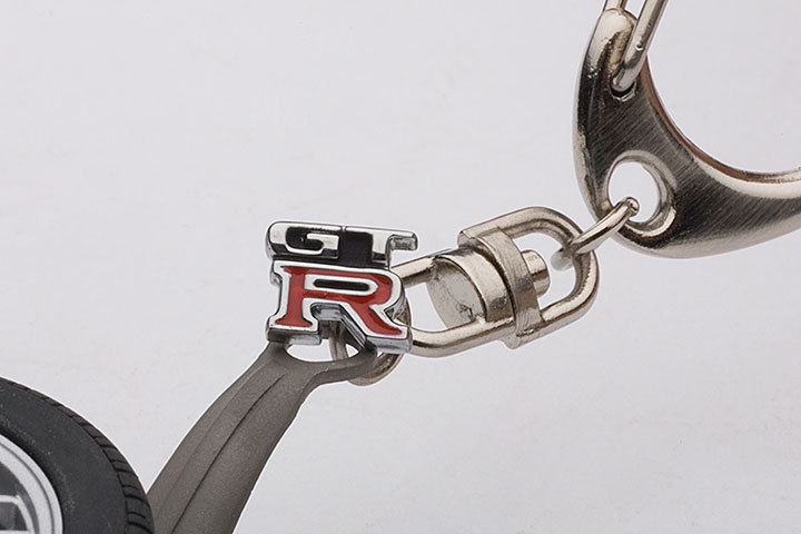 41563  NISSAN SKYLINE GT-R(R33) WHEEL KEYCHAIN (WITH GT-R EMBLEM HANGED)