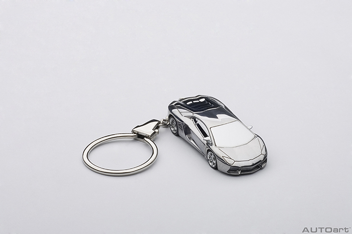 41605 1/87 LAMBORGHINI AVENRADOR LP700-4 (ALUMINUM CAR KEYCHAIN)