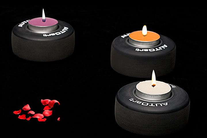 40412  1/8 FORMULA WHEEL PAPER WEIGHT/TEA LIGHT CANDLE HOLDER (SLICK TYRE FITTED)