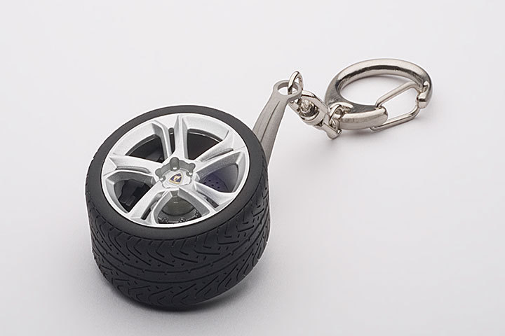 40456  1/18 LAMBORGHINI GALLARDO LP560-4 WHEEL KEYCHAIN (STANDARD WHEEL)