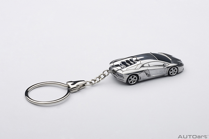 41605 1/87 LAMBORGHINI AVENRADOR LP700-4 (ALUMINUM CAR KEYCHAIN)