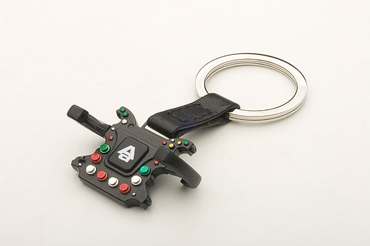 40463  FORMULA STEERING WHEEL KEYCHAIN NEW VERSION