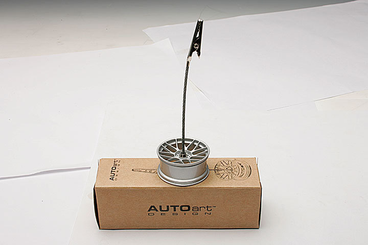 40408  1:12 RACING WHEEL MEMO CLIPPING STAND