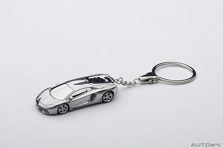 41605 1/87 LAMBORGHINI AVENRADOR LP700-4 (ALUMINUM CAR KEYCHAIN)