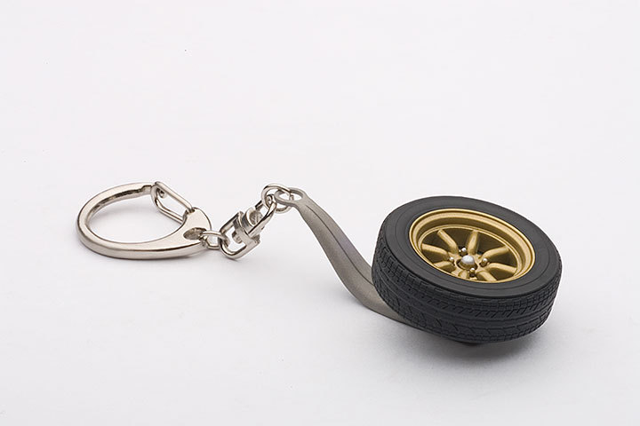 41568  8-SPOKES WHEEL KEYCHAIN