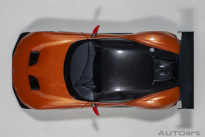 70264 1/18 ASTON MARTIN VULCAN (MADAGASCAR ORANGE)