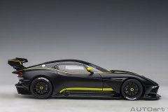 70262 1/18 ASTON MARTIN VULCAN (MATT BLACK W/ LIME GREEN STRIPES)