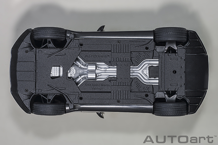 70275 1/18 ASTON MARTIN VANTAGE 2019 (JET BLACK/CARBON BLACK ROOF)