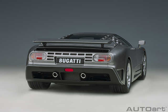 70916 1/18 BUGATTI EB110 SS (GRIGIO METALIZZATTO/SILVER)
