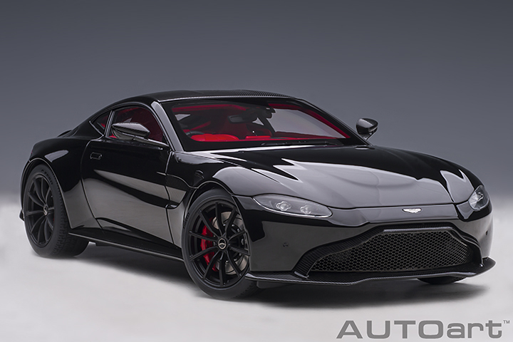 70275 1/18 ASTON MARTIN VANTAGE 2019 (JET BLACK/CARBON BLACK ROOF)