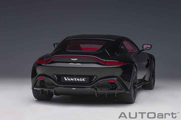 70275 1/18 ASTON MARTIN VANTAGE 2019 (JET BLACK/CARBON BLACK ROOF)