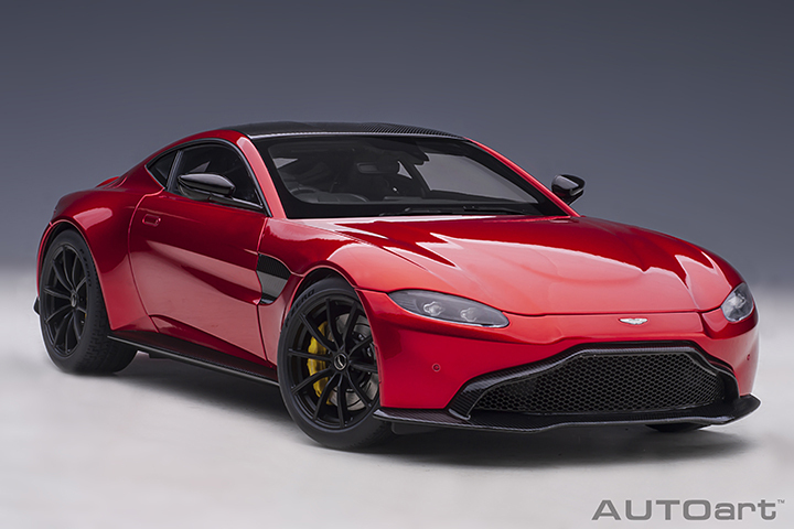 70277 1/18 ASTON MARTIN VANTAGE 2019 (HYPER RED)