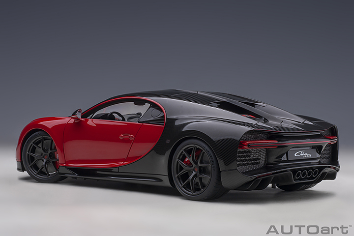 70996 1/18 BUGATTI CHIRON SPORT 2019 (ITALIAN RED/CARBON)