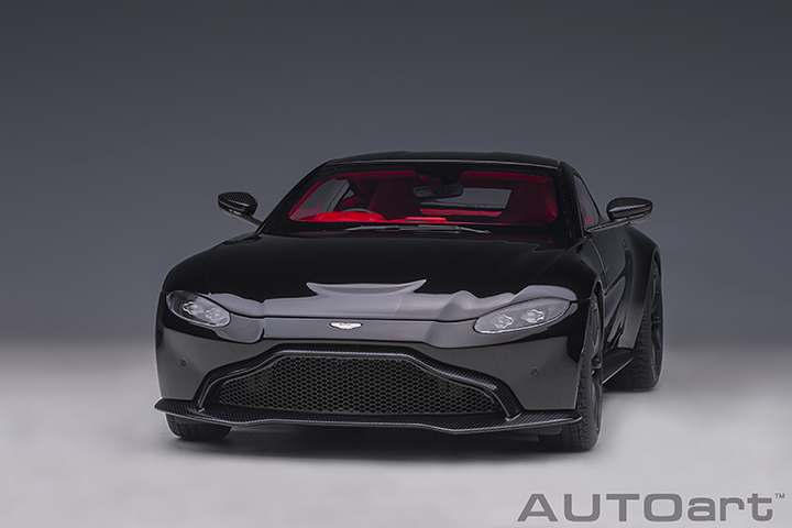 70275 1/18 ASTON MARTIN VANTAGE 2019 (JET BLACK/CARBON BLACK ROOF)