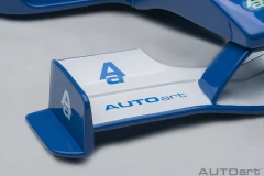45562 FORMULA NOSE CLOTHES HANGER (BLUE)