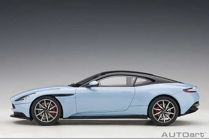 70268 1/18 ASTON MARTIN DB11 (Q FROSTED GLASS BLUE )