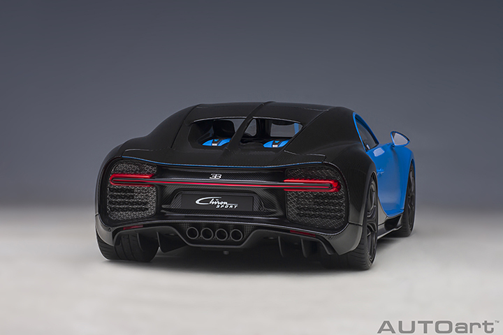 70997 1/18 BUGATTI CHIRON SPORT 2019 (FRENCH RACING BLUE/CARBON)