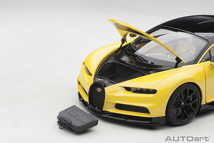 70994 1/18 BUGATTI CHIRON 2017 (JAUNE MOLSHEIM YELLOW/NOCTURNE BLACK)