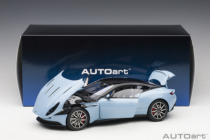 70268 1/18 ASTON MARTIN DB11 (Q FROSTED GLASS BLUE )