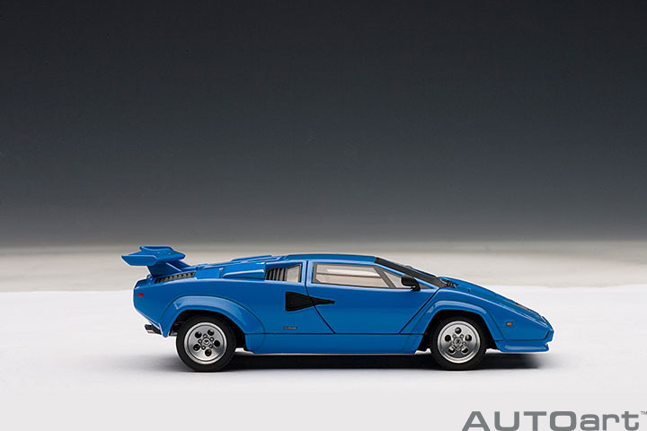 54534  1/43 LAMBORGHINI COUNTACH 5000S (BLUE)(WITH OPENINGS)