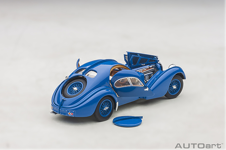 50947 1/43 BUGATTI 57SC ATLANTIC 1938 (BLUE/WITH METAL WIRE-SPOKE WHEELS)