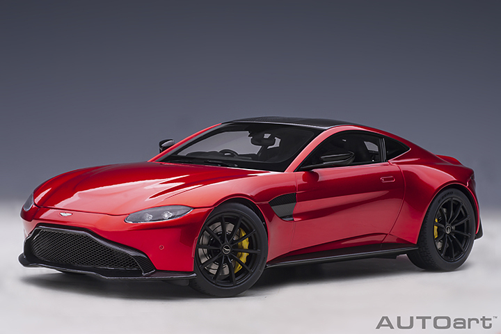 70277 1/18 ASTON MARTIN VANTAGE 2019 (HYPER RED)