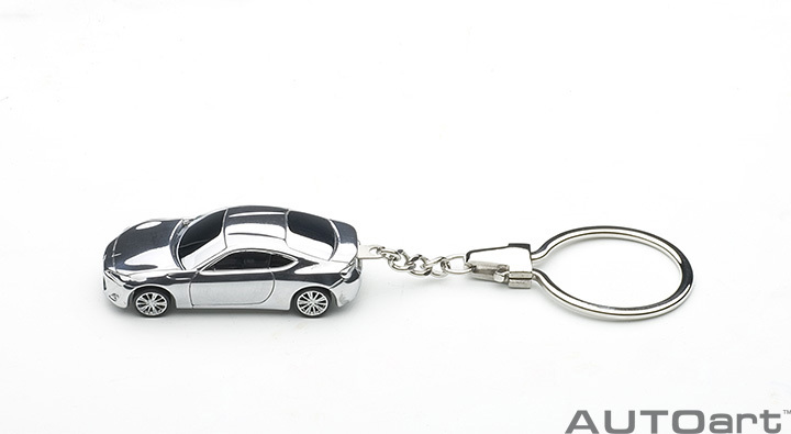 41610-002 1/87 TOYOTA GT86 (ALUMINM CAR KEYCHAIN) - For European market