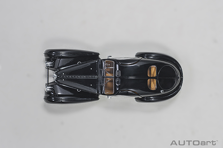 50946 1/43 BUGATTI 57SC ATLANTIC 1938 (BLACK/WITH DISC WHEELS)