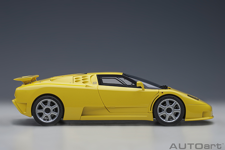 70918 1/18 BUGATTI EB110 SS (GIALLO BUGATTI/YELLOW)