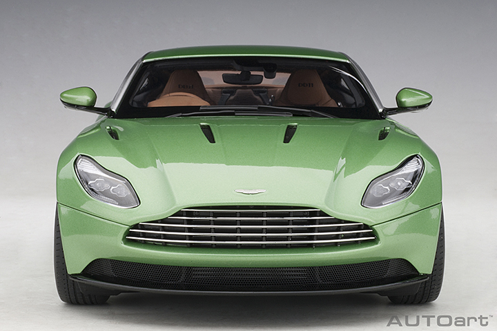 70269 1/18 ASTON MARTIN DB11 (APPLE TREE GREEN)