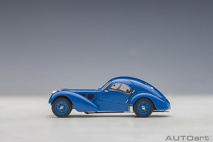 50947 1/43 BUGATTI 57SC ATLANTIC 1938 (BLUE/WITH METAL WIRE-SPOKE WHEELS)