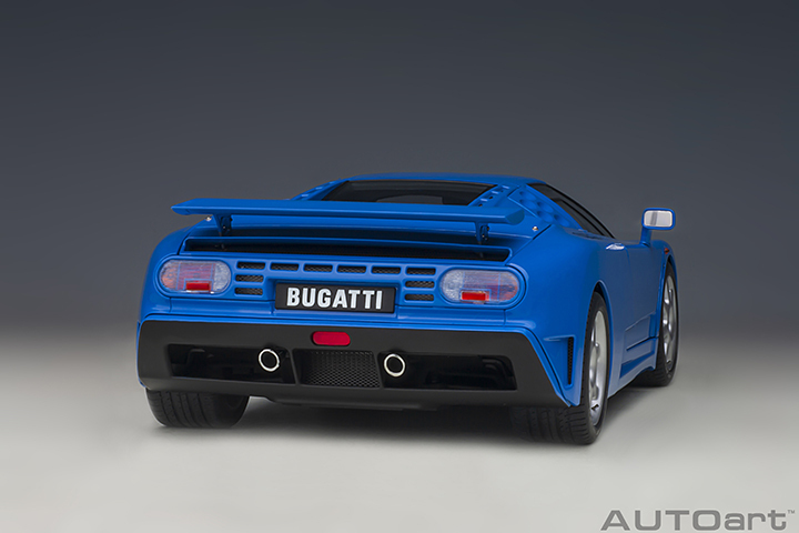 70917 1/18 BUGATTI EB110 SS (FRENCH RACING BLUE)