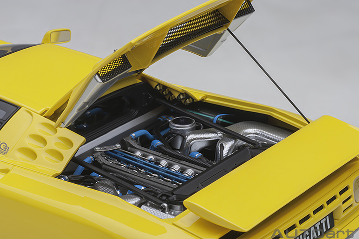 70918 1/18 BUGATTI EB110 SS (GIALLO BUGATTI/YELLOW)