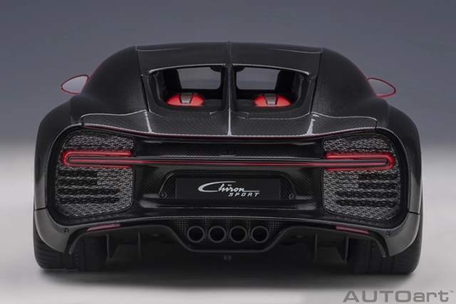 70996 1/18 BUGATTI CHIRON SPORT 2019 (ITALIAN RED/CARBON)