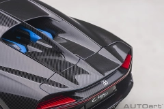 70997 1/18 BUGATTI CHIRON SPORT 2019 (FRENCH RACING BLUE/CARBON)