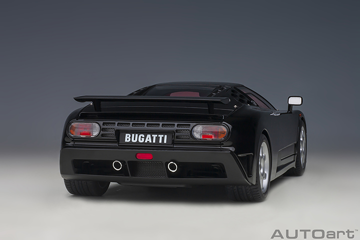 70919 1/18 BUGATTI EB110 SS (NERO VERNICE/BLACK)