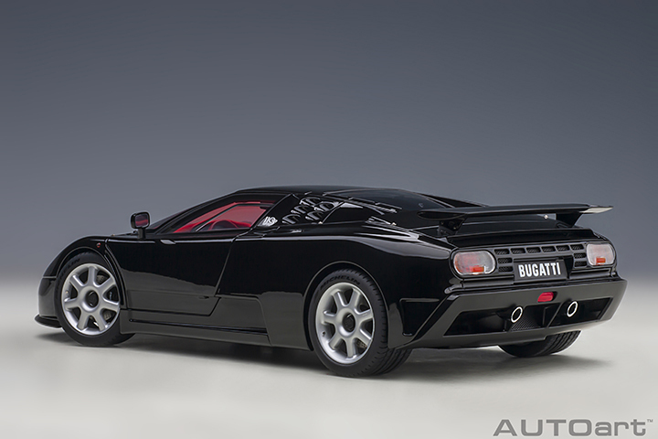 70919 1/18 BUGATTI EB110 SS (NERO VERNICE/BLACK)