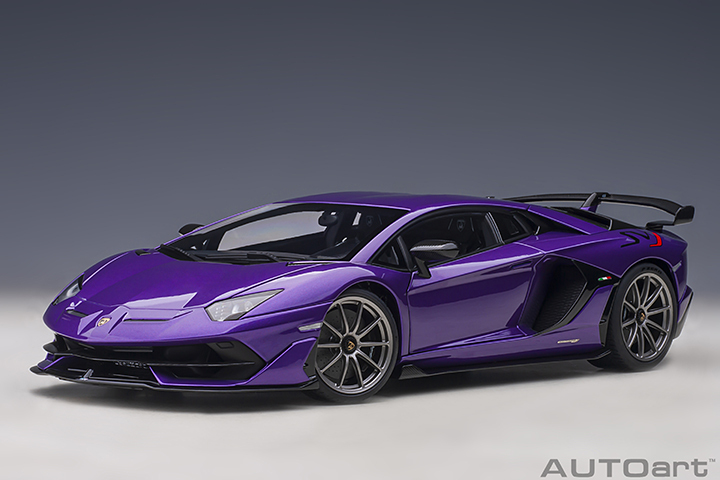 79179 1/18 LAMBORGHINI AVENTADOR SVJ  (VIOLA PASIFAE/PEARL PURPLE)