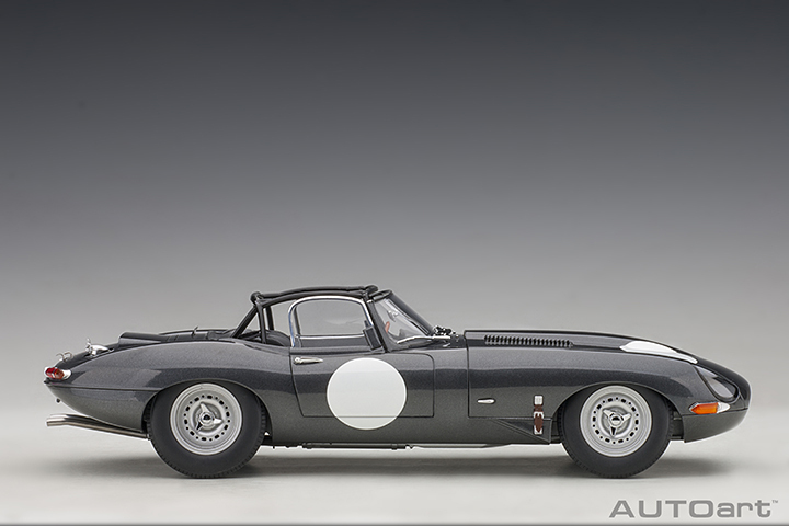 73647 1/18 JAGUAR LIGHTWEIGHT E-TYPE (DARK GREY)