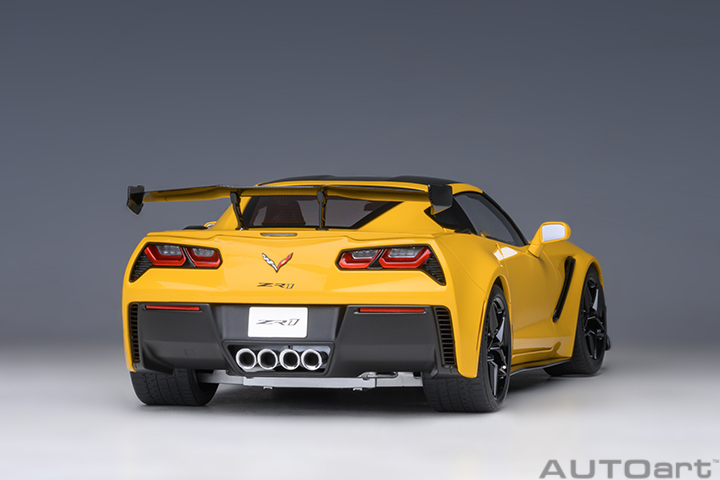 71278 1/18 CHEVROLET CORVETTE C7 ZR1 (CORVETTE RACING YELLOW TINTCOAT)