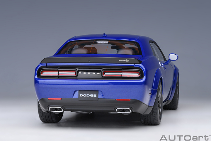 71772 1/18 DODGE CHALLENGER R/T SCAT PACK WIDEBODY 2022 (INDIGO BLUE)