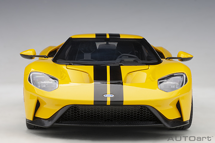 72944 1/18 FORD GT 2017 (TRIPLE YELLOW/BLACK STRIPES)