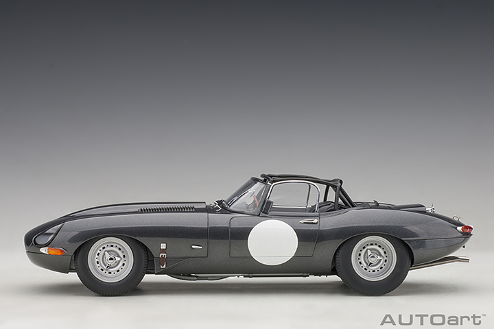 73647 1/18 JAGUAR LIGHTWEIGHT E-TYPE (DARK GREY)