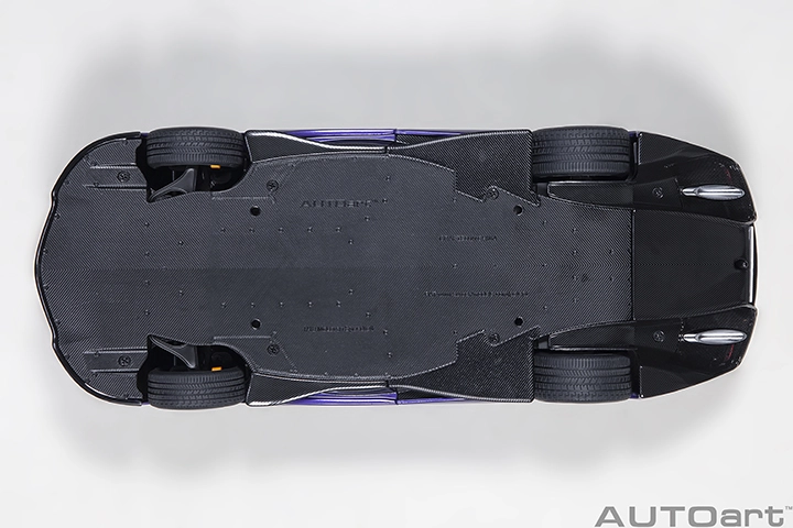 76089 1/18 McLAREN SPEEDTAIL (LANTANA PURPLE)