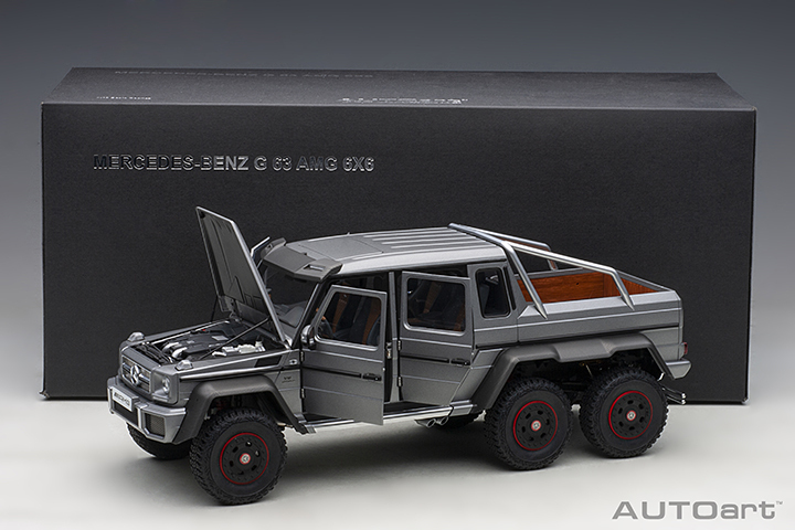 76308 1/18 MERCEDES-BENZ G63 AMG 6x6 (DESIGNO PLATINUM MAGNO)