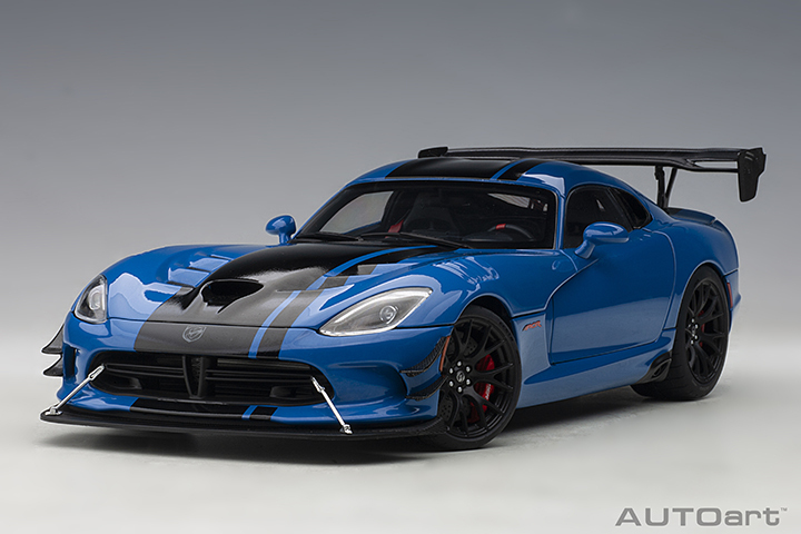 71734 1/18 DODGE VIPER ACR 2017 (COMPETITION BLUE W/ BLACK STRIPES)